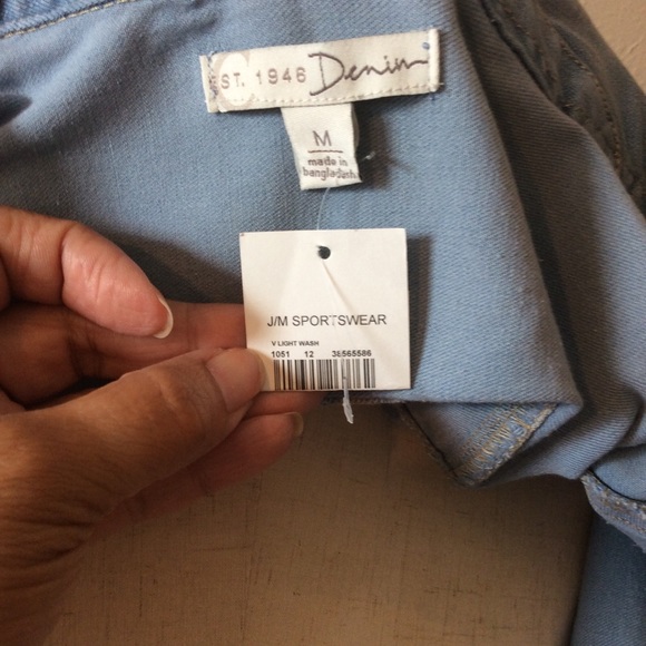 Cato V Light Wash Denim Jacket Size M, NWT - Picture 10 of 15